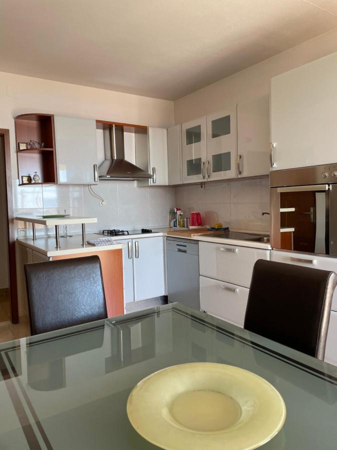 Apartment Iva Podstrana Bagian luar foto