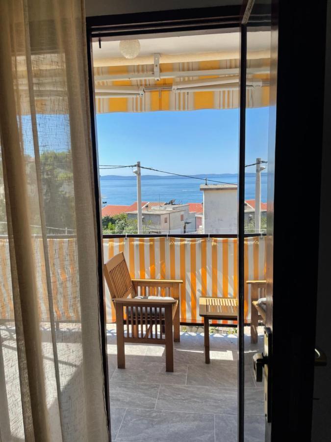 Apartment Iva Podstrana Bagian luar foto
